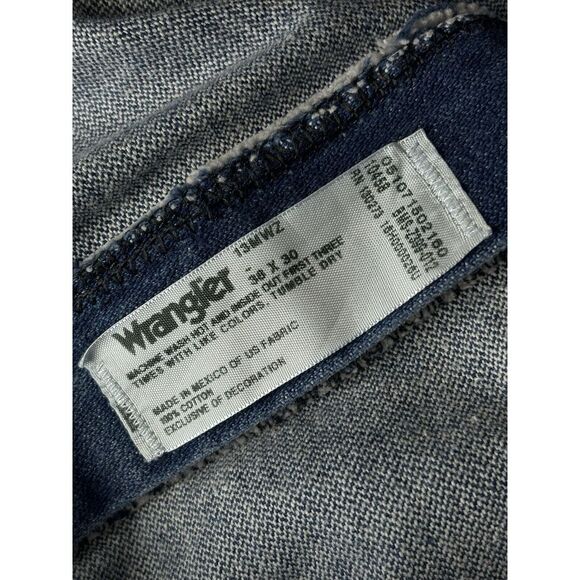 Wrangler Jeans Mens Blue High Rise Medium Wash Jeans Size 38x30 (36x28 Measured) - Picture 4 of 13